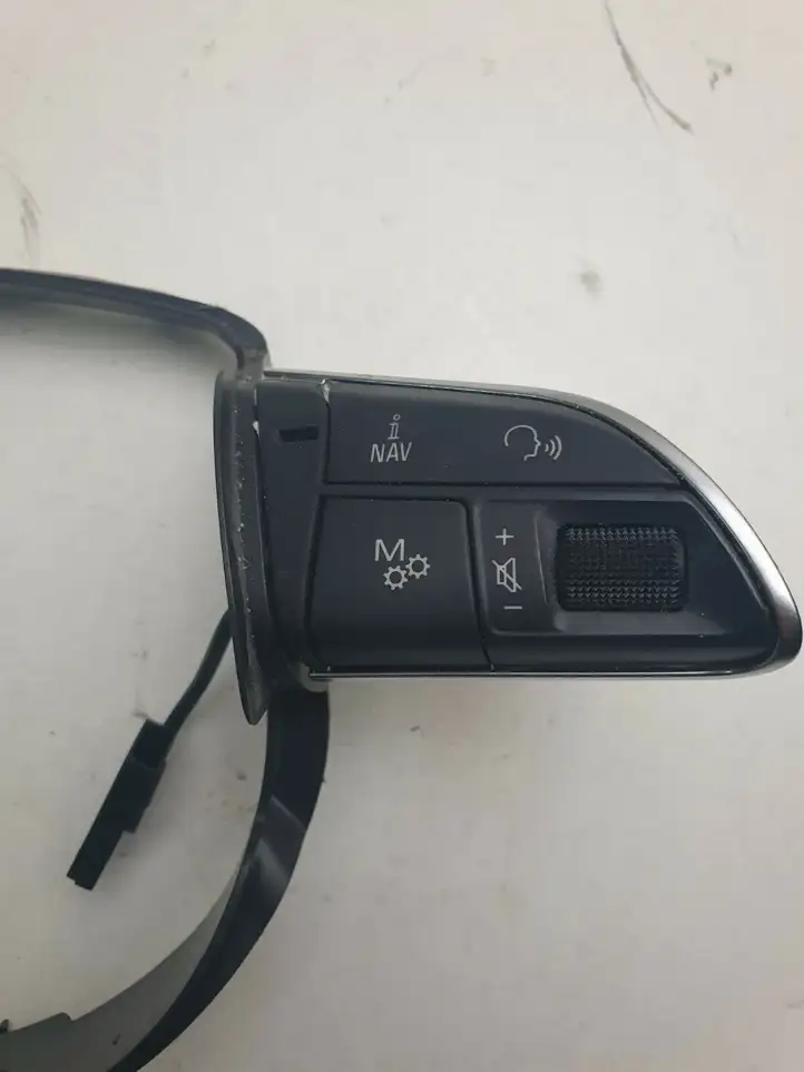 Audi A8 S8 D4 4H (2010 - 2014) 4H0951523H Кнопки на рулевом колесе — фото 3