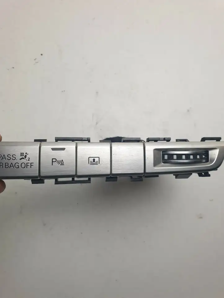 Audi A8 S8 D4 4H (2010 - 2014) 4H0820911B Блок кнопок на панели — фото 1