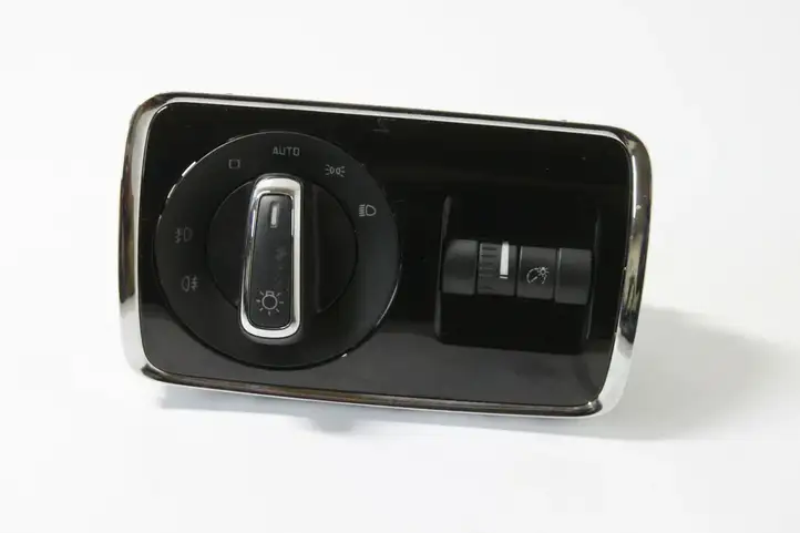 Skoda Superb B6 (3T) (2008 - 2015) 3T0941431B Включатель фонарей — фото 1