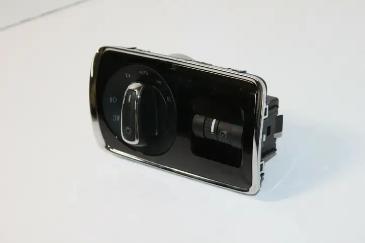 Skoda Superb B6 (3T) (2008 - 2015) 3T0941431B Включатель фонарей — фото 3