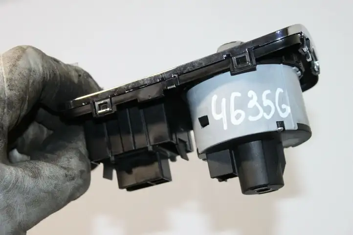 Skoda Superb B6 (3T) (2008 - 2015) 3T0941431B Включатель фонарей — фото 7
