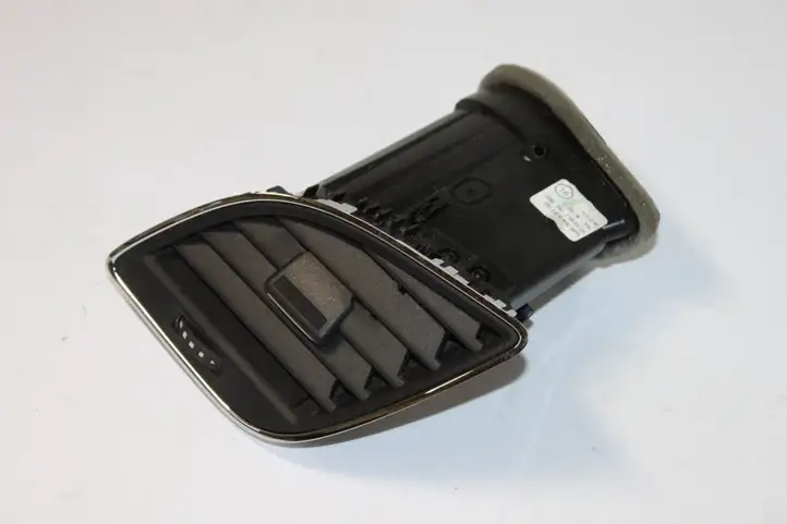 Seat Leon (5F) (2012 - 2019) 5F2820901F Боковой воздушный дефлектор — фото 3