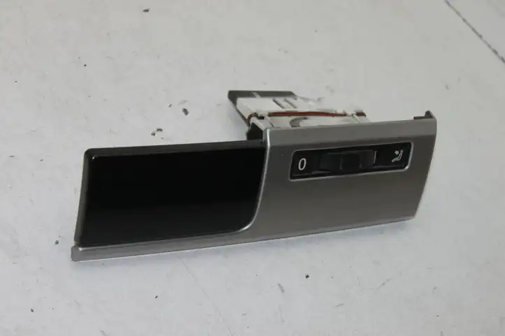 Volkswagen Touareg I (2002 - 2010) 7L6857189Q Отделка внутренней панели салона — фото 2