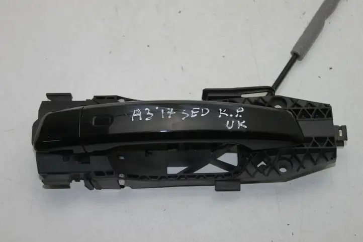 Audi A3/S3 8V (2016 - 2020) 5N0837017D Наружная ручка двери — фото 1