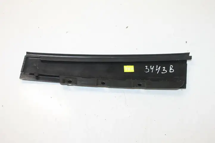 Audi A3/S3 8V (2012 - 2016) 8V5839901 Накладка стекла задней двери — фото 5