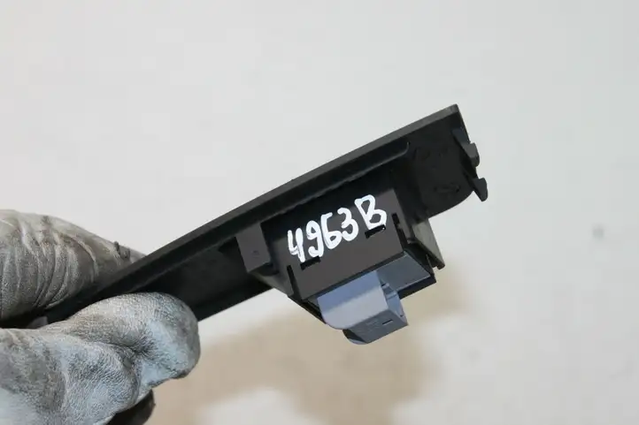 Audi S1 (2014 - 2019) 8X4959527 Кнопка стеклоподъемников — фото 4
