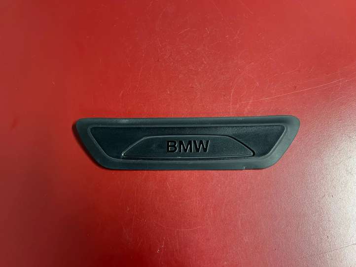 7349673 BMW X1 F48 F49 Galinio slenksčio apdaila (išorinė)