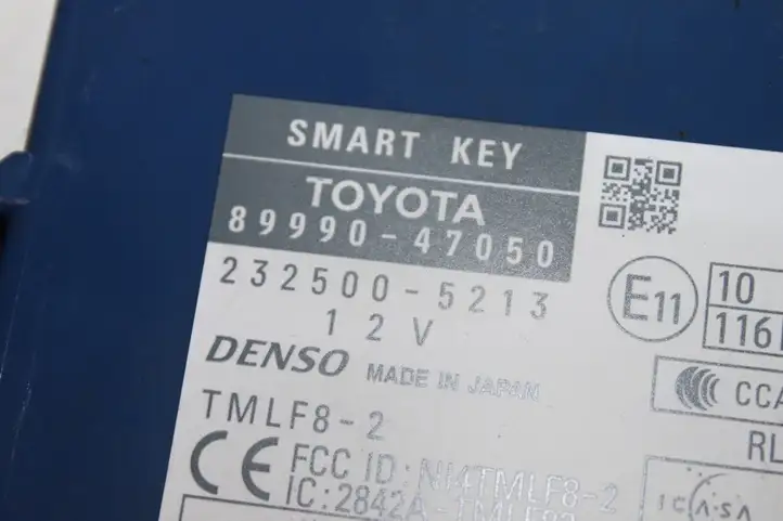 Toyota Prius (XW30) (2009 - 2015) 8999047050 Прочие блоки управления — фото 4