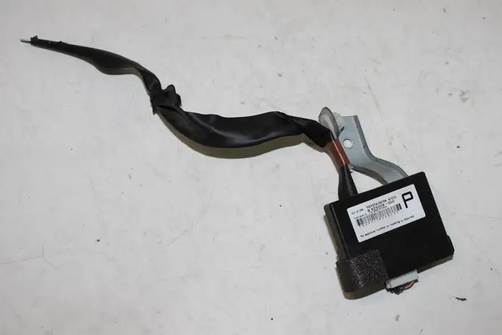 Toyota Prius (XW30) (2009 - 2015) 8978447010 Блок иммобилайзера — фото 2