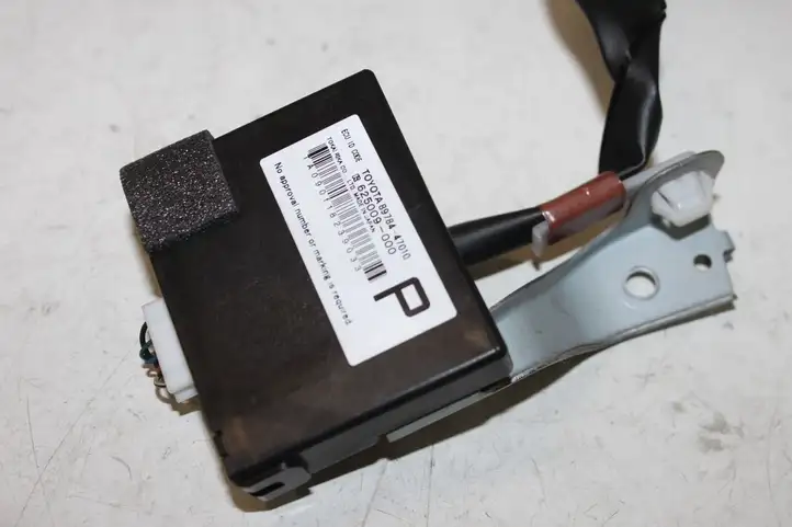 Toyota Prius (XW30) (2009 - 2015) 8978447010 Блок иммобилайзера — фото 3