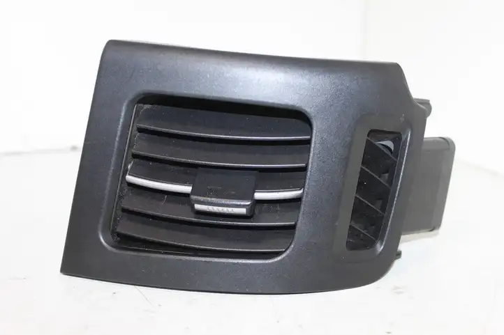 Toyota Prius (XW30) (2009 - 2015) 5565047070 Боковой воздушный дефлектор — фото 1