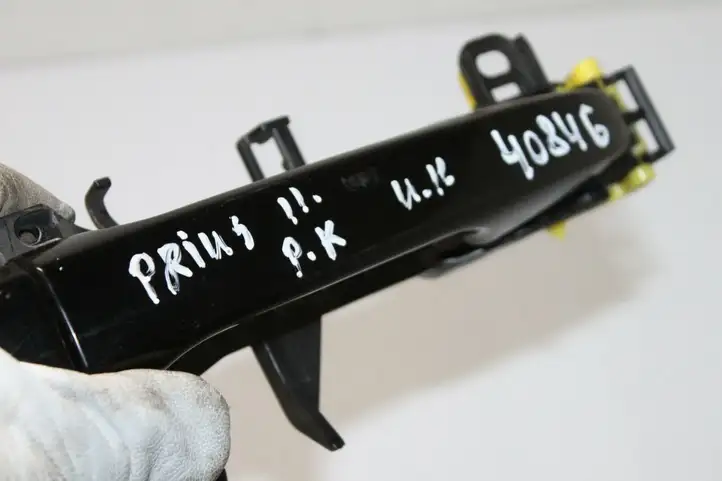 Toyota Prius (XW30) (2009 - 2015) Наружная ручка двери — фото 5