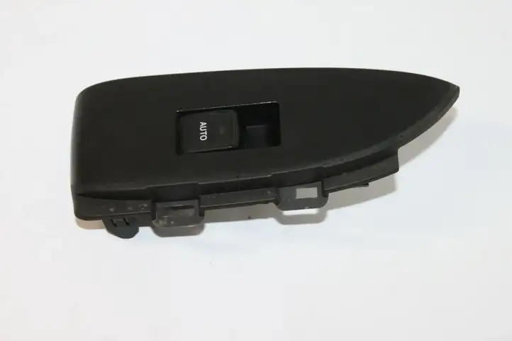 Toyota Prius (XW30) (2009 - 2015) 7427247060 Блок кнопок стеклоподъемников — фото 1