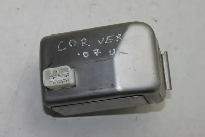 Toyota Corolla Verso E121 (2001 - 2004) 89998OF01 Прочие блоки управления — фото 3