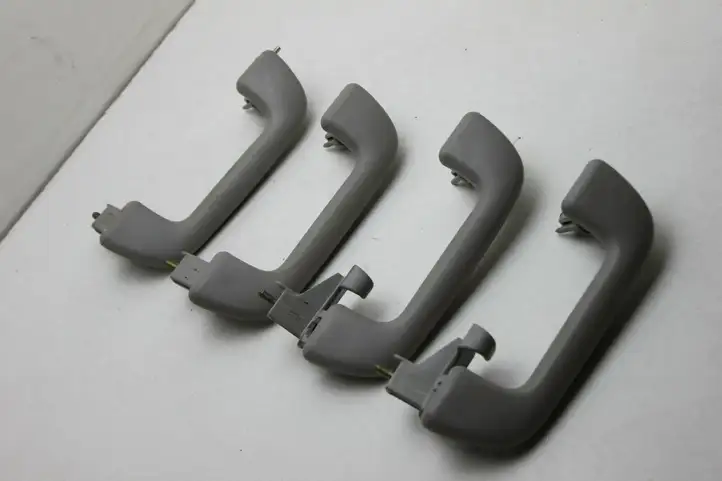 Toyota Corolla Verso E121 (2001 - 2004) Потолочная ручка передняя — фото 2