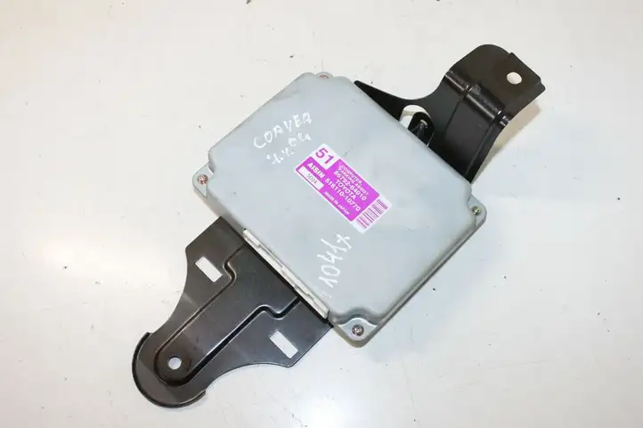 Toyota Corolla Verso E121 (2001 - 2004) 8679264010 Блок управления парктрониками — фото 1