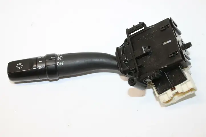 Toyota Corolla Verso E121 (2001 - 2004) 8414005110 Подрулевой переключатель — фото 1