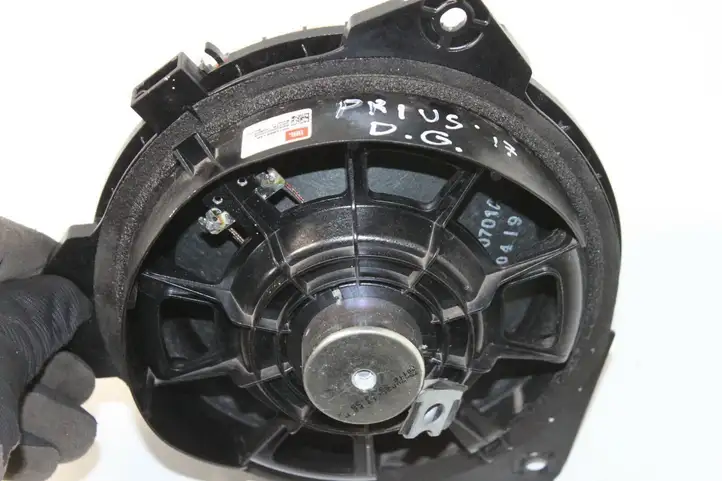 Toyota Prius (XW50) (2015 - ) 861600R140 Динамики задних дверей — фото 4