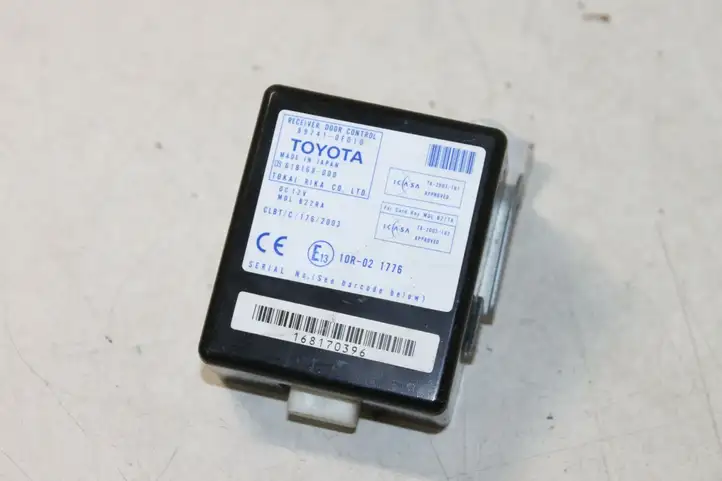 Toyota Corolla Verso E121 (2001 - 2004) 897410F010 Блок управления дверью — фото 4