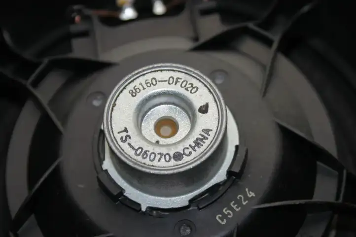Toyota Corolla Verso E121 (2001 - 2004) 861600F030 Динамики задних дверей — фото 4