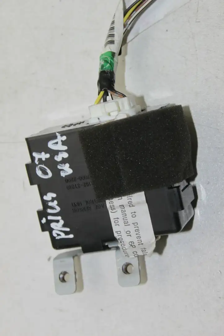 Toyota Prius (XW20) (2003 - 2009) 081923T810 Прочие блоки управления — фото 1