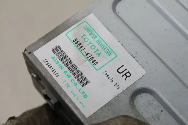 Toyota Prius (XW20) (2003 - 2009) 8684147040 Навигационный привод CD/DVD — фото 4