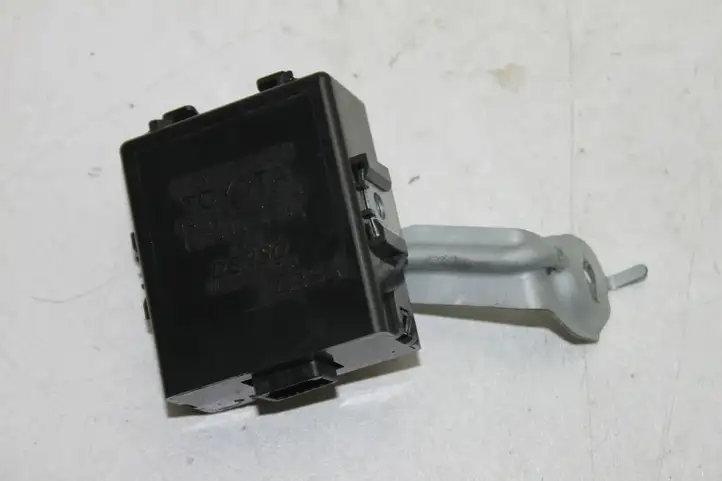 Toyota Prius (XW20) (2003 - 2009) 8976947010 Блок управления TPMS — фото 1