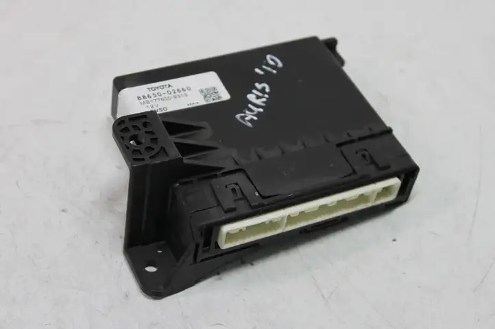 Toyota Auris 150 (2006 - 2012) 886500D320 Блок управления кондиционером — фото 3