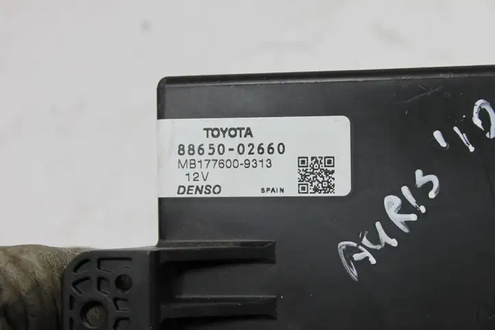 Toyota Auris 150 (2006 - 2012) 886500D320 Блок управления кондиционером — фото 4