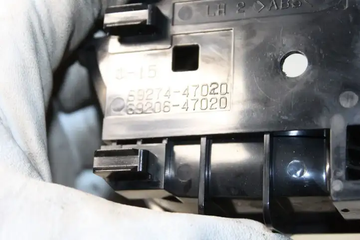 Toyota Prius (XW20) (2003 - 2009) 6927447020 Внутренняя ручка задней двери — фото 5