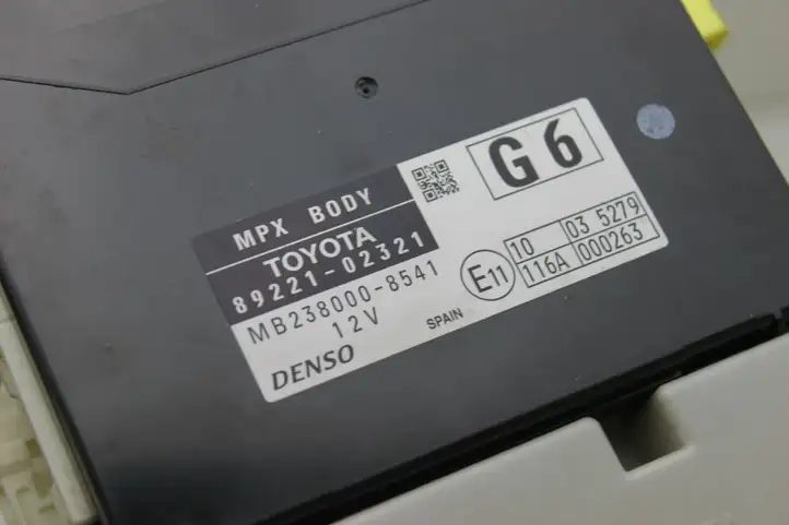 Toyota Auris 150 (2006 - 2012) 8922102321 Прочие блоки управления — фото 3