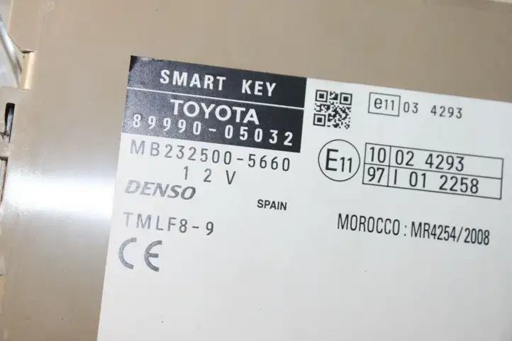 Toyota Avensis T270 (2012 - 2015) 8999005032 Прочие блоки управления — фото 2