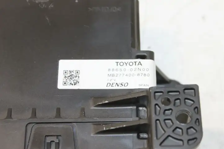 Toyota Auris E180 (2012 - 2018) 8865002N00 Модуль управления кондиционером — фото 2