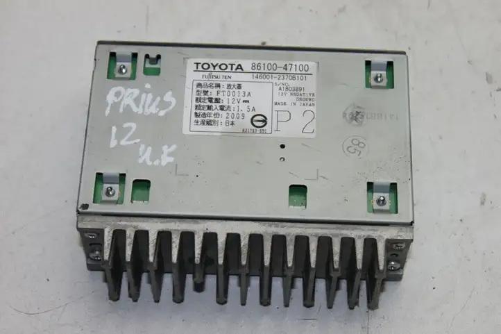 Toyota Prius (XW30) (2009 - 2015) 8610047100 Усилитель звука — фото 1