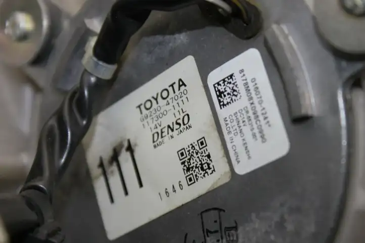 Toyota Prius (XW30) (2009 - 2015) G923047020 электрический вентилятор батареи автомобиля — фото 5