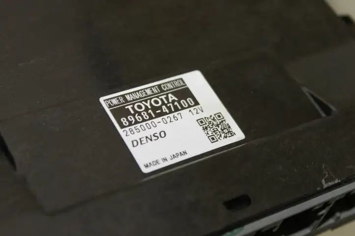 Toyota Prius (XW30) (2009 - 2015) 8968147100 Прочие блоки управления — фото 2