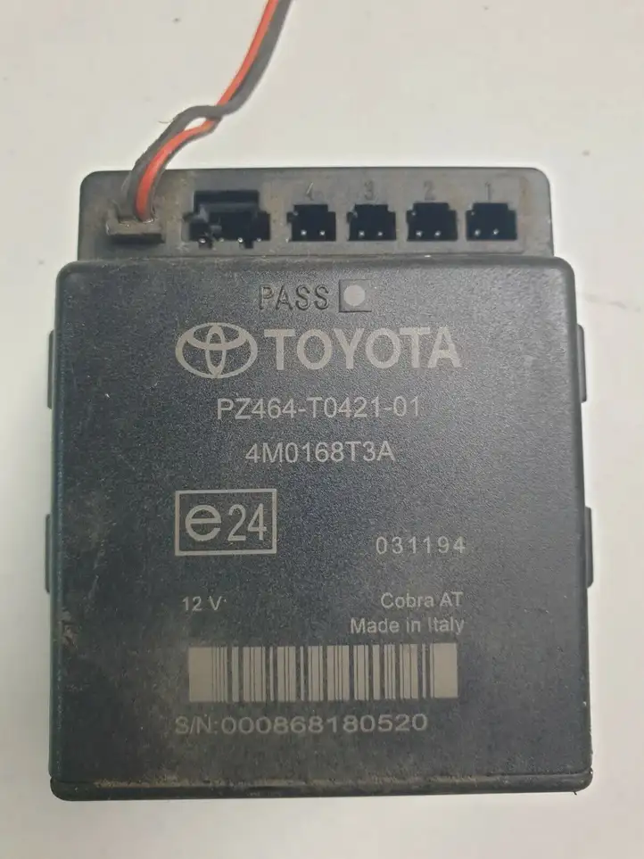 Toyota Avensis T250 (2003 - 2006) pz464t042001 Блок управления парктрониками — фото 2