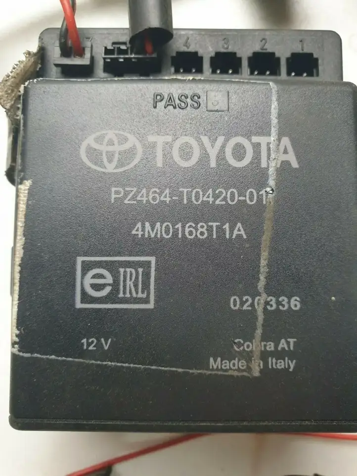 Toyota Avensis T250 (2003 - 2006) pz464t042001 Блок управления парктрониками — фото 2