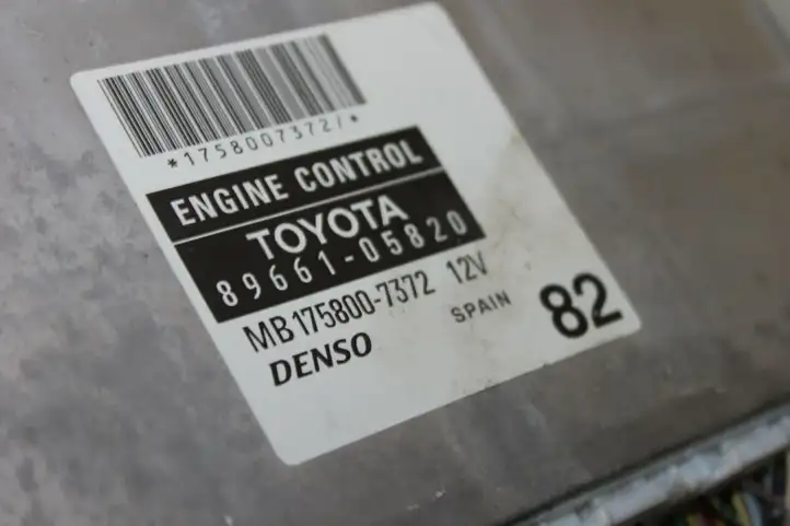 Toyota Avensis T250 (2003 - 2006) 8966105820 Блок управления двигателем (ЭБУ) — фото 2