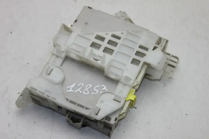 Toyota Prius+ (ZVW40) (2011 - 2018) 8922147110 Модуль управления кузовом (BCM) — фото 6