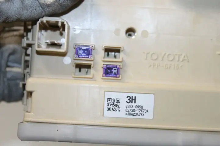 Toyota Auris E180 (2012 - 2018) 8922102350 Модуль управления кузовом (BCM) — фото 6