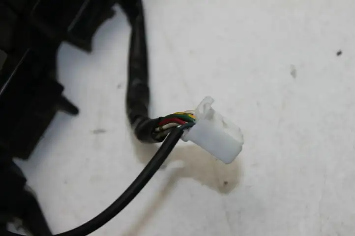 Toyota Prius (XW20) (2003 - 2009) Кнопки на рулевом колесе — фото 4