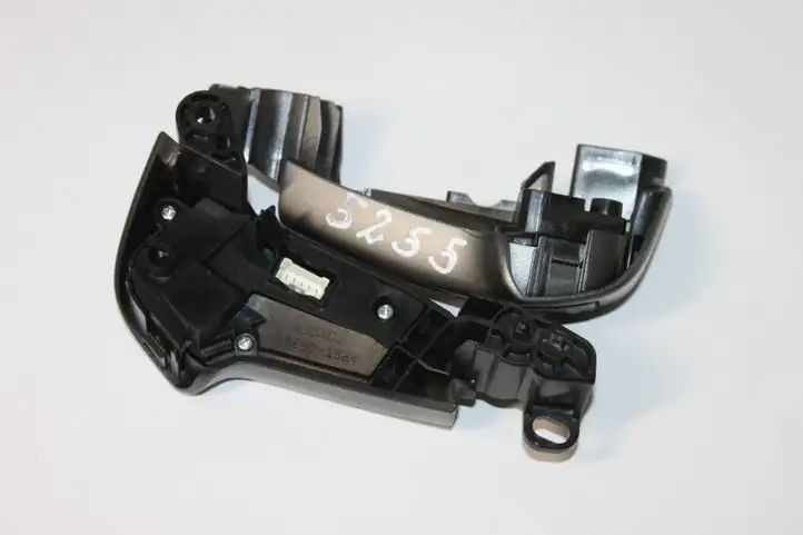 Toyota Avensis T250 (2006 - 2009) Кнопки на рулевом колесе — фото 8