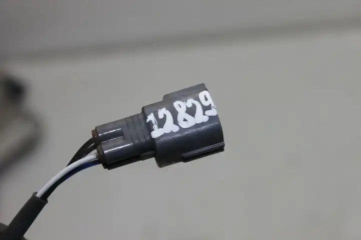 Toyota Avensis T250 (2003 - 2006) 8946505100 Лямбда-зонд — фото 4