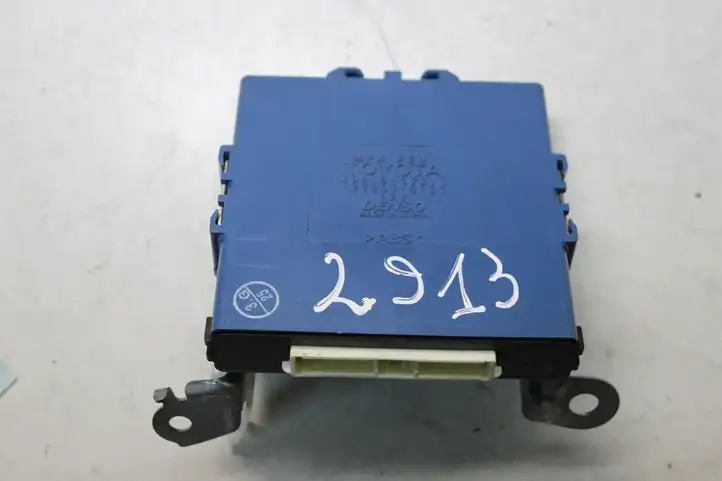 Toyota Prius (XW20) (2003 - 2009) 8961847011 Прочие блоки управления — фото 6