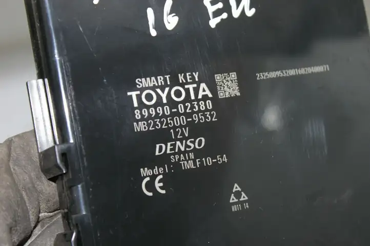 Toyota Auris 150 (2006 - 2012) 8999002380 Блок бесключевого доступа — фото 2