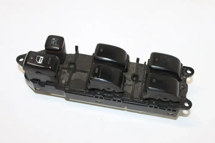 Toyota Avensis Verso (2004 - 2009) 84040-44030 Прочие детали салона — фото 1