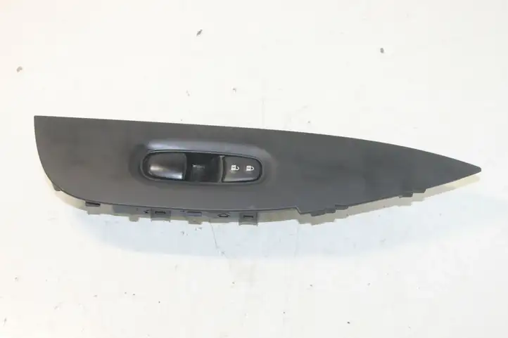 Nissan Qashqai (2013 - 2017) 809614EA0AX Накладка кнопки стеклоподъемника — фото 1