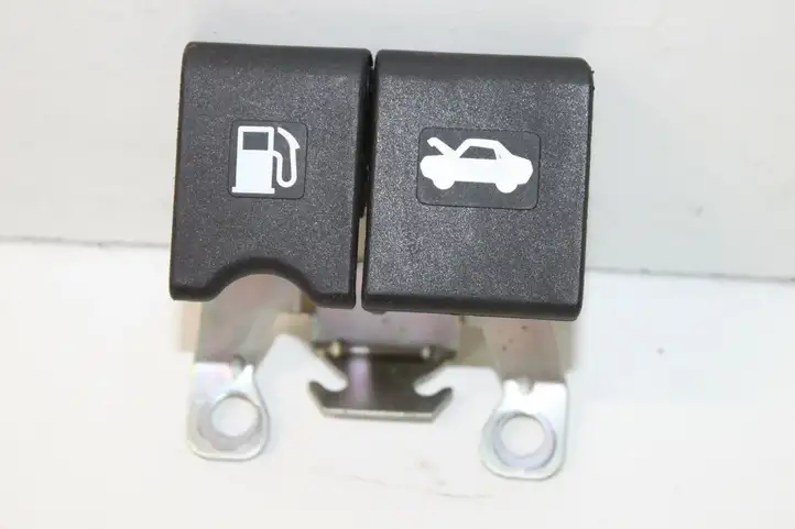Nissan Qashqai (2006 - 2010) Ручка открытия капота — фото 1