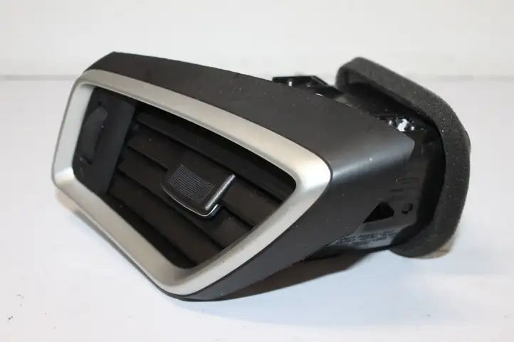 Nissan Qashqai (2013 - 2017) 687614EA0A Боковой воздушный дефлектор — фото 3